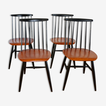 Série de 4 chaises scandinaves Fanett Tapiovaara