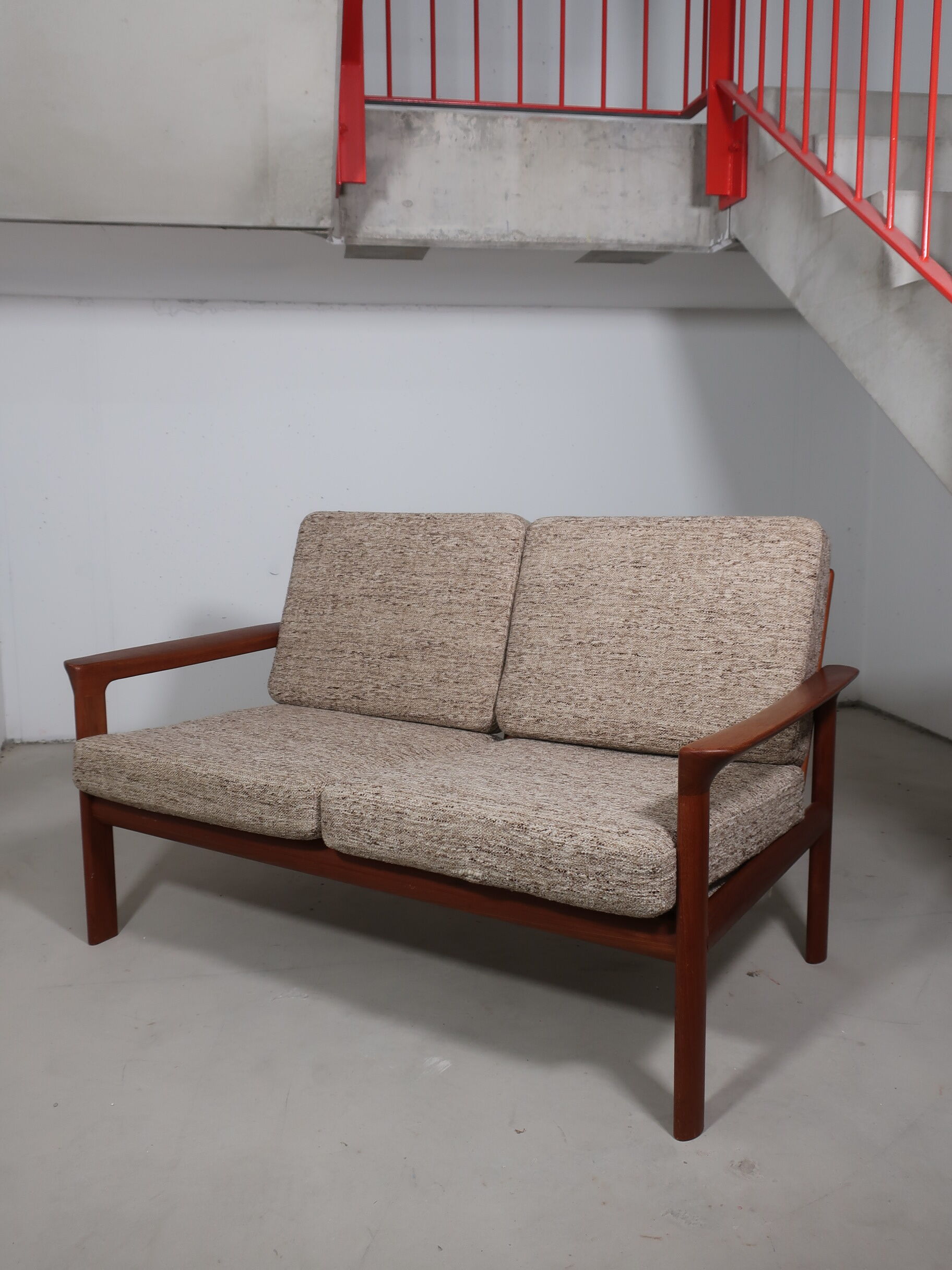 Two-seater sofa in massive teak 60s edition Dyrlund