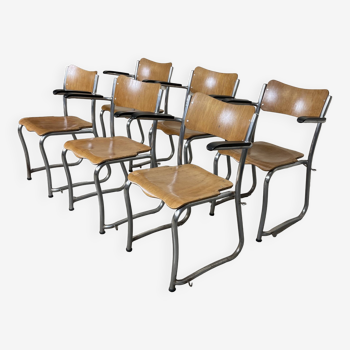 6 chaises d’école empilables à bascule et accoudoirs bois clair pied luge années 50