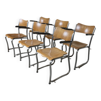 6 chaises d’école empilables à bascule et accoudoirs bois clair pied luge années 50