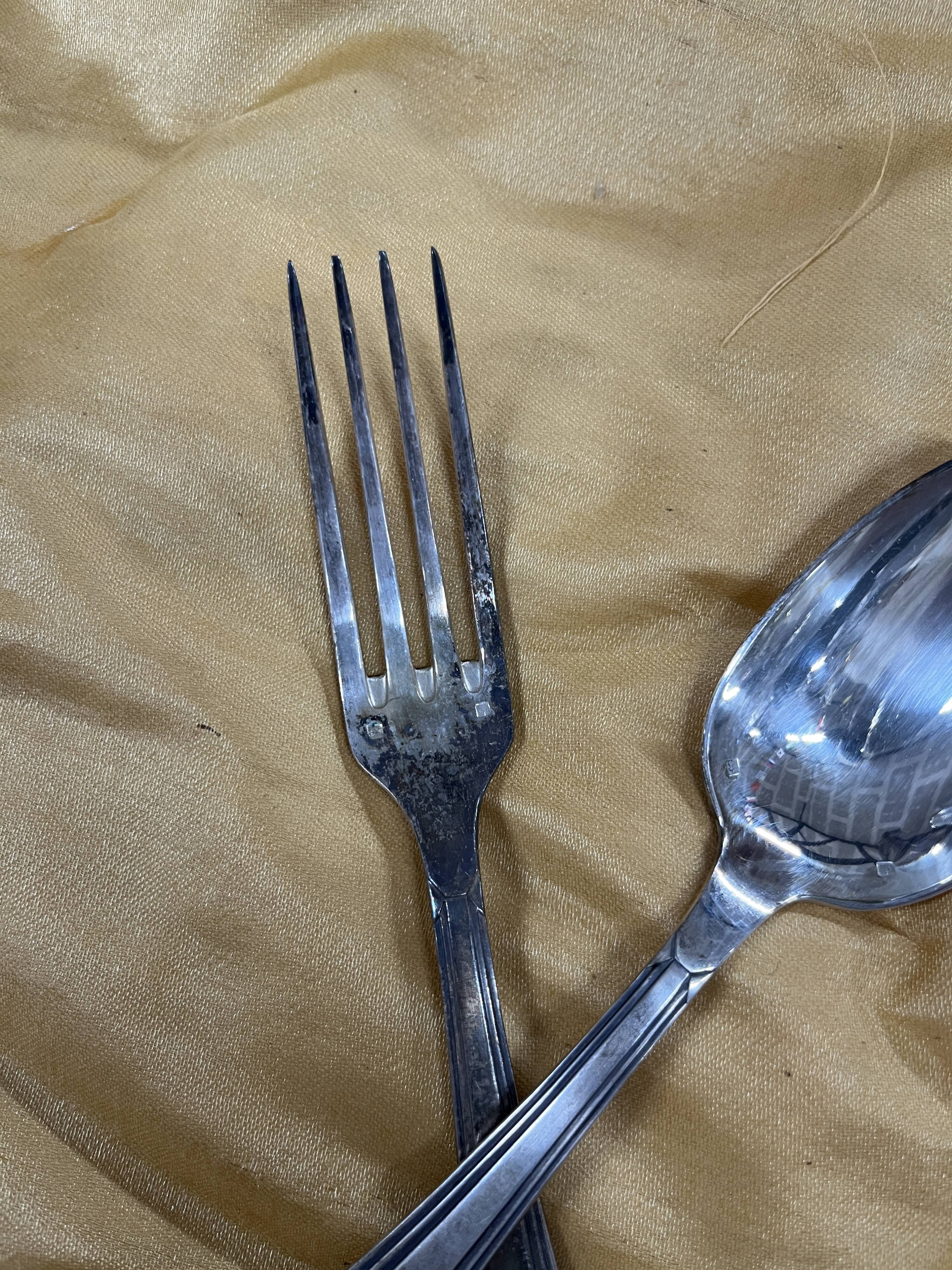 26-piece silver-plated cutlery set from the 1950s