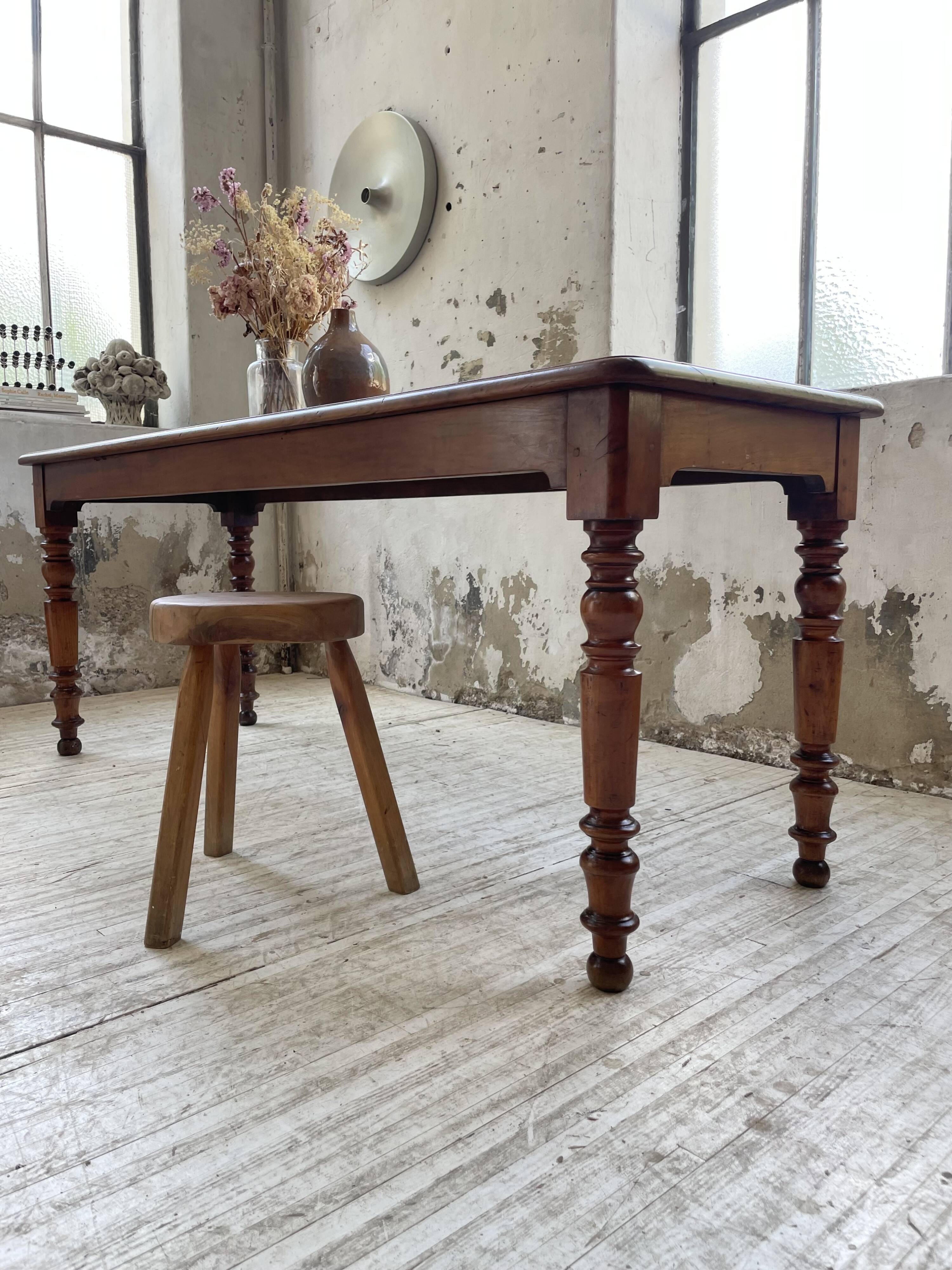 Walnut farm table 185 cm