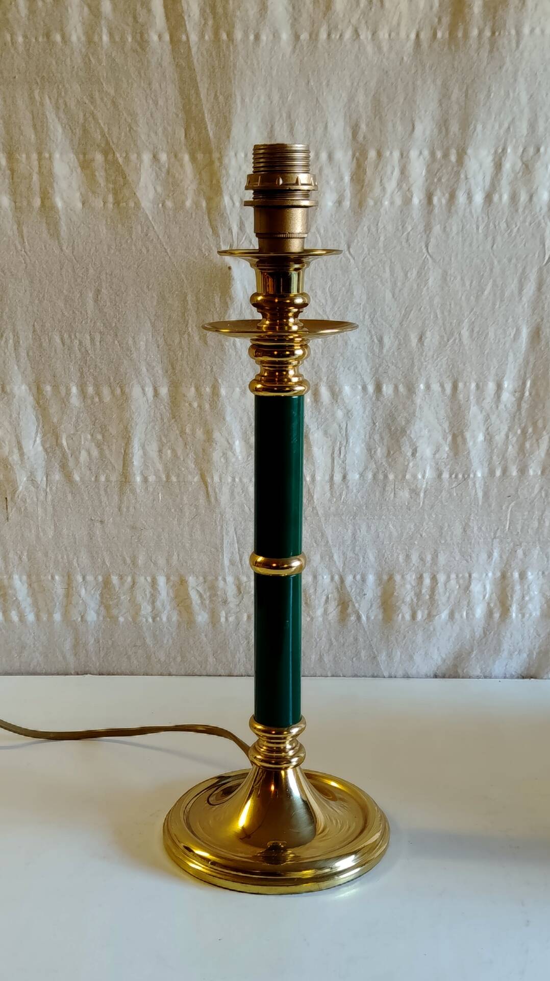 English table lamp base in gilded brass - mid 20th century.