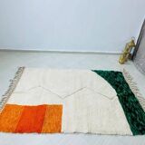 Tapis en laine pure fait main traditionnelle motifs colorés 140 x 260 cm