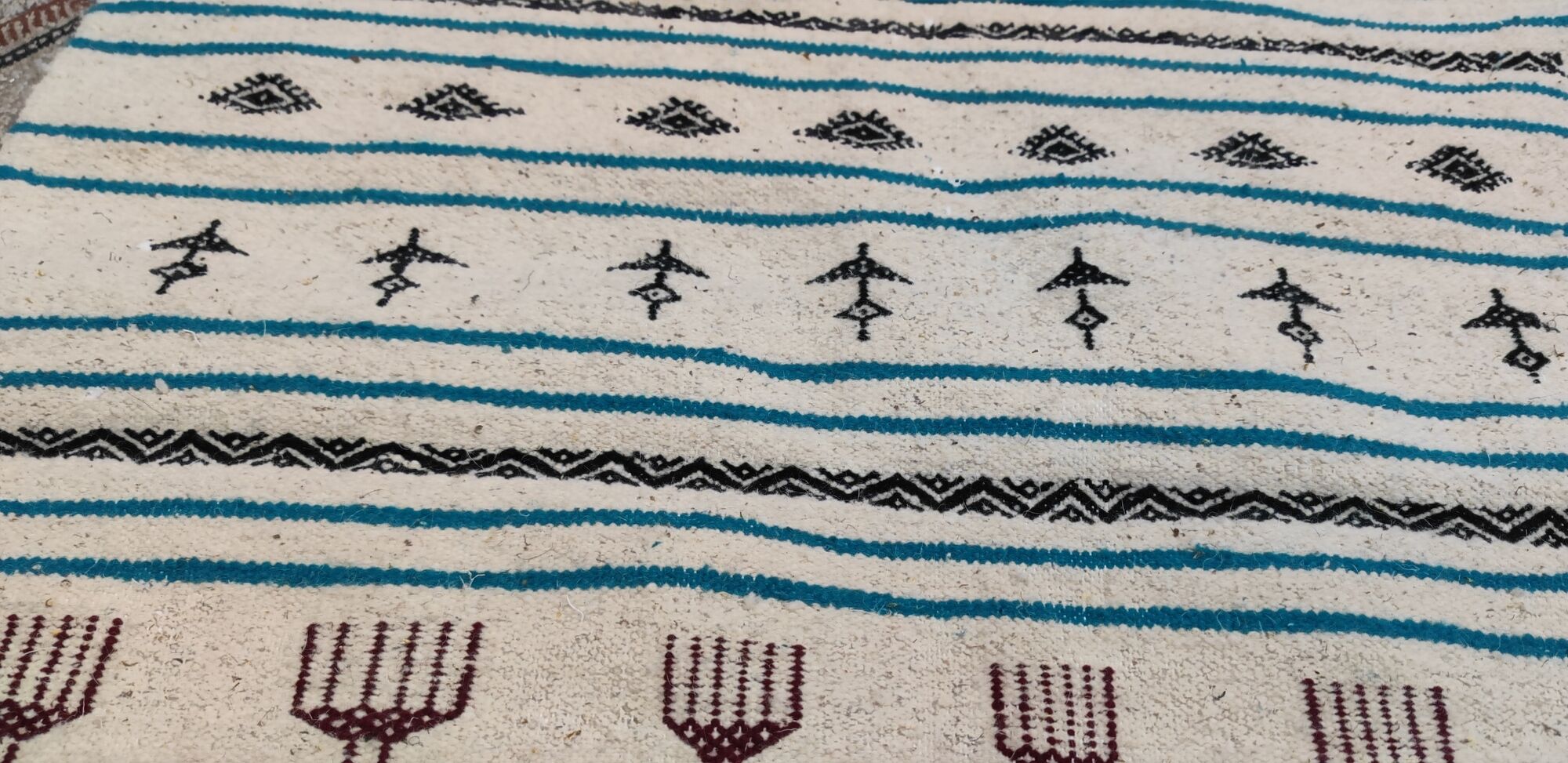 Kilim handmade white carpet in natural wool