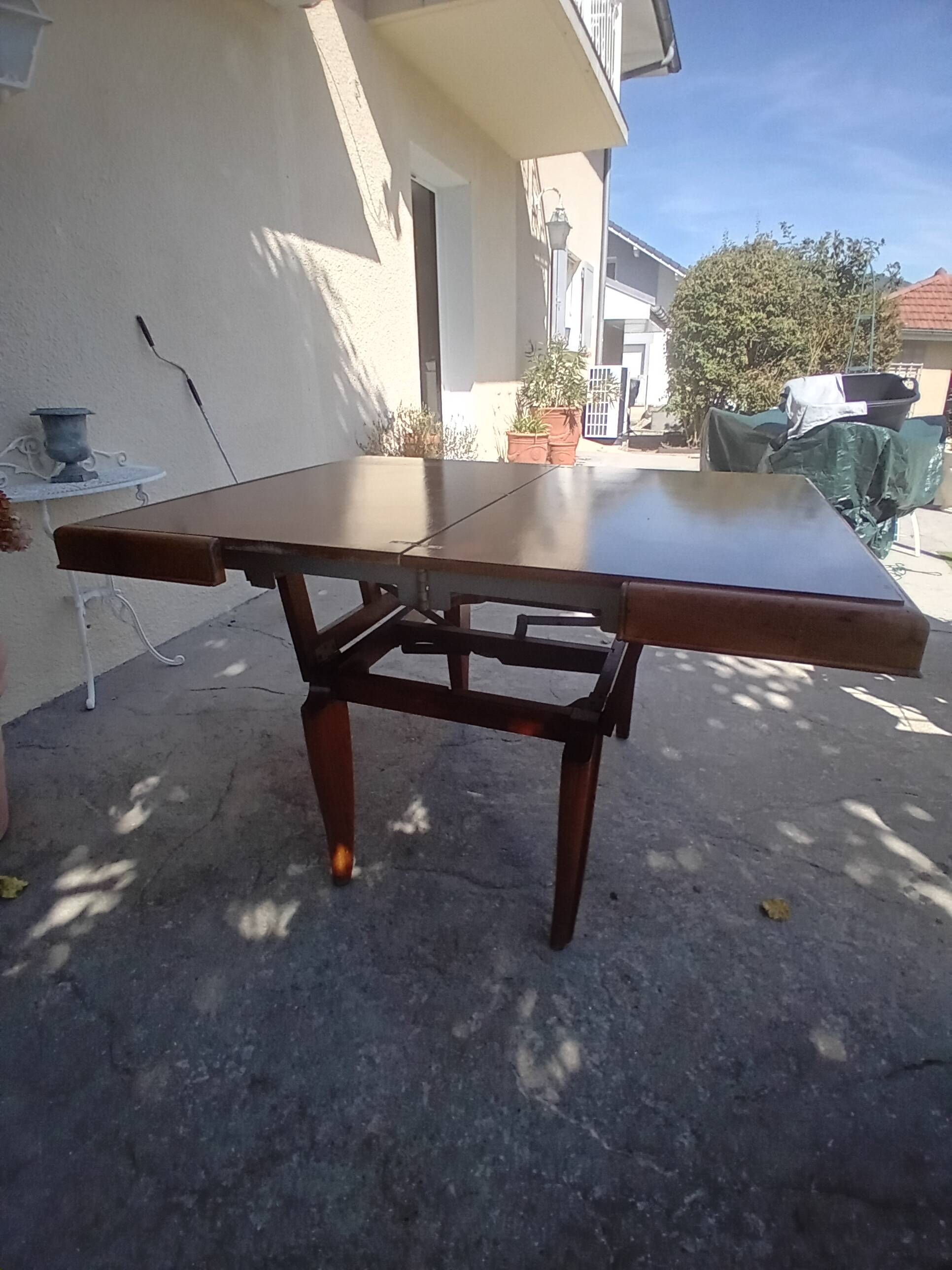 Table basse convertible en table à manger