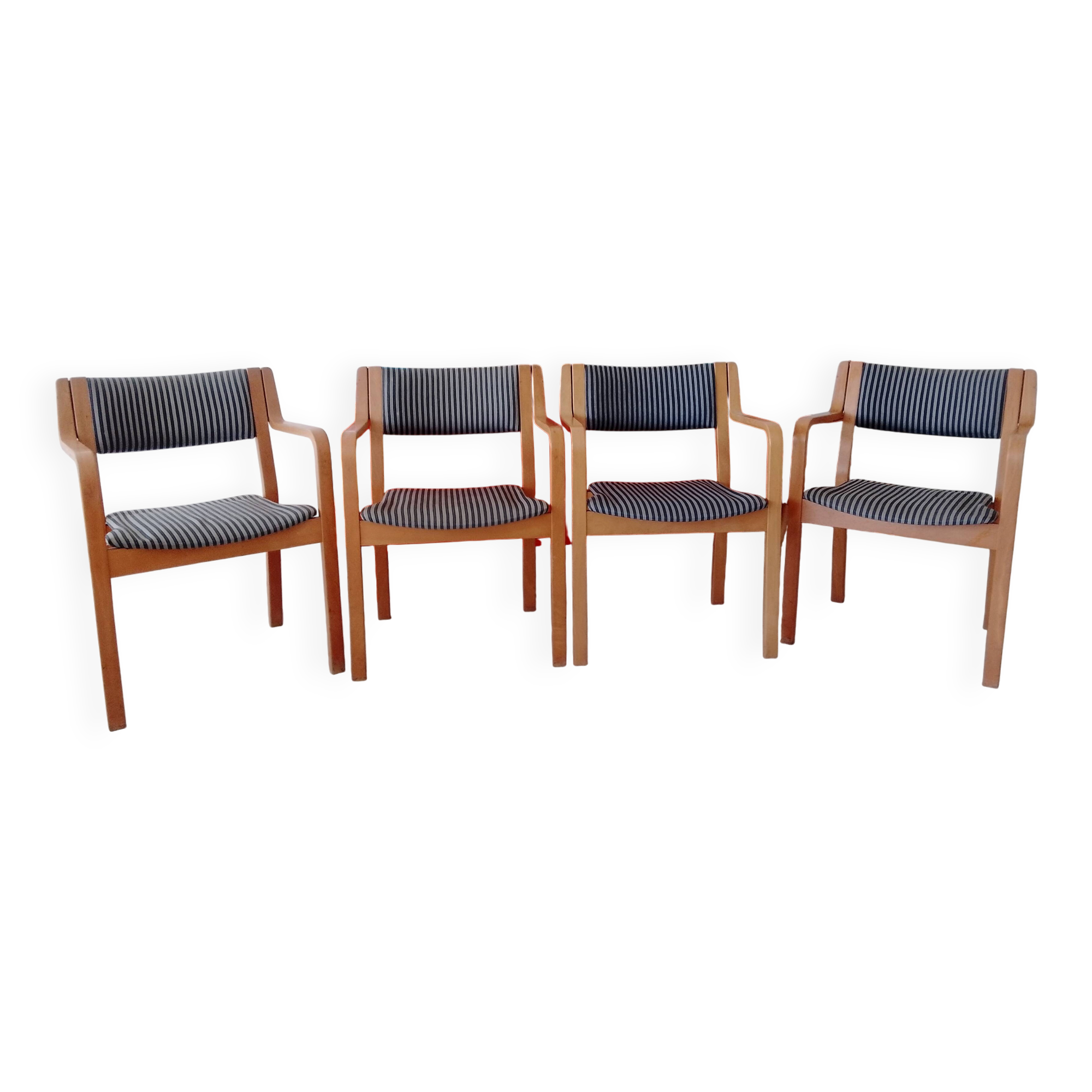 Set of 4 Scandinavian chairs Sweden Skandi Form 1981