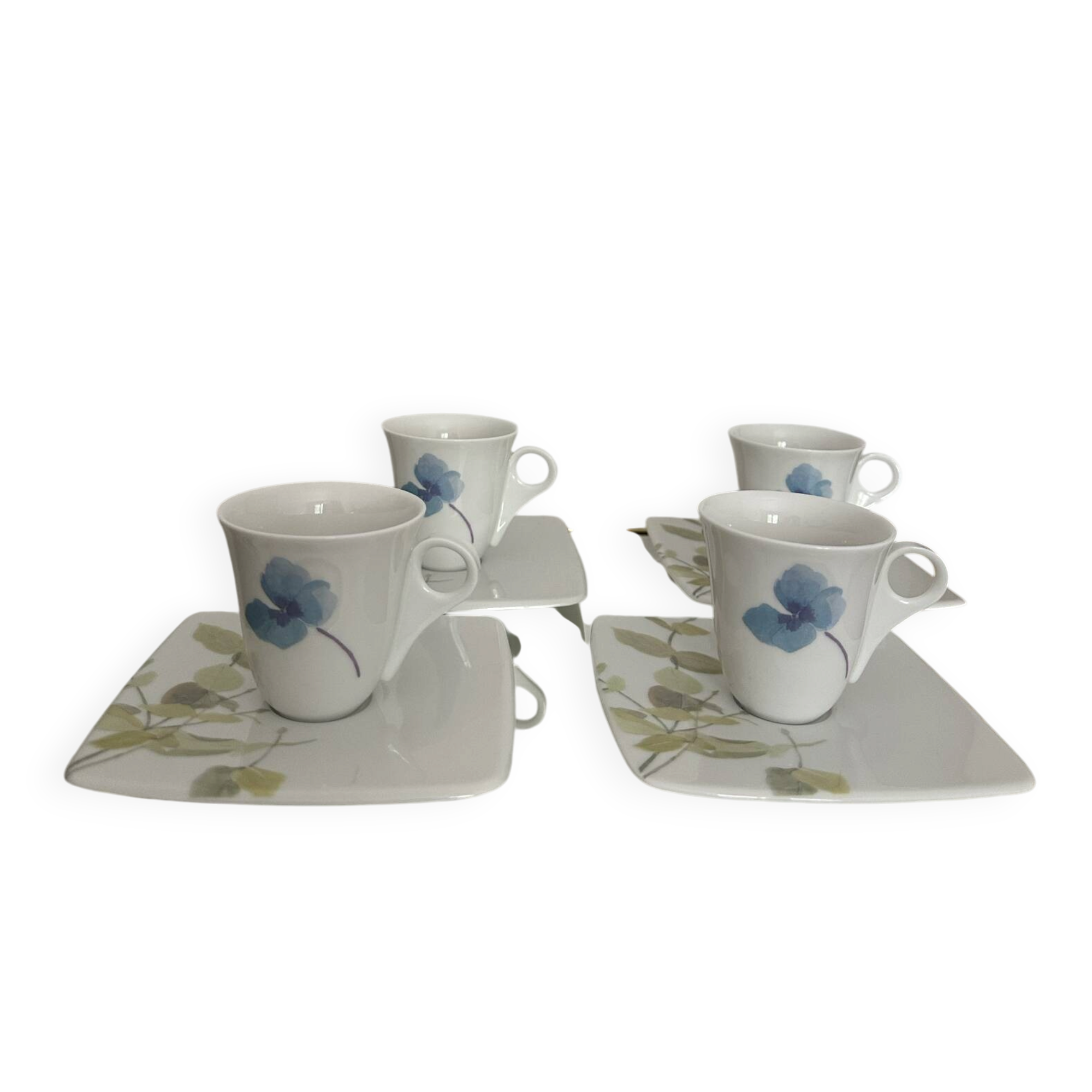 Set of 4 Limoges porcelain coffee cups "Hortensia" Guy Degrenne