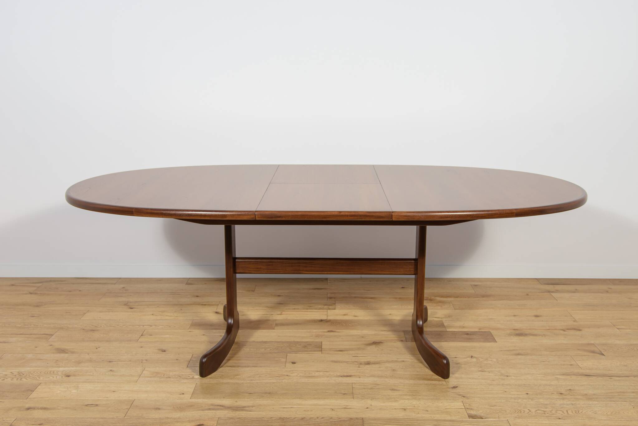 Mid-Century Oval Dining Table in Teak from G-Plan, United Knigdom, 1960s