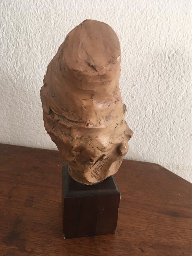 Terracotta statue by Nico Venzo