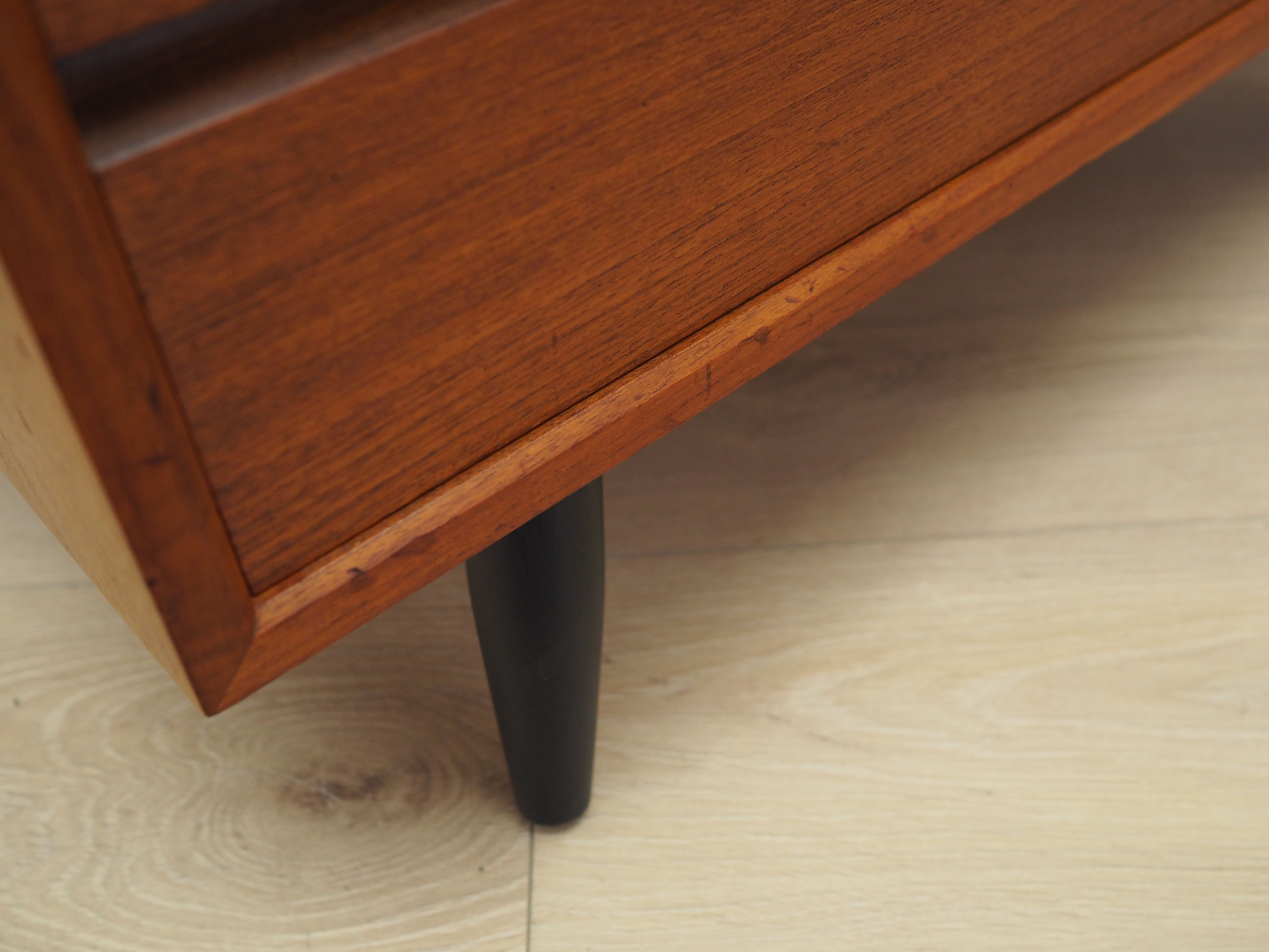 Commode en teck, design danois, années 1970, production: Danemark