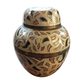 Vase en métal