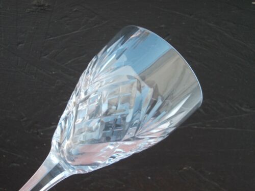 Saint Louis Chantilly wine glass