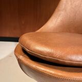 Polaris chair, design by Pierre Guariche for Meurop.