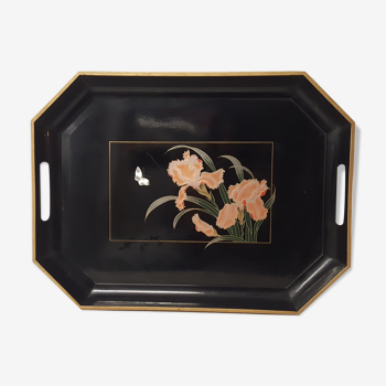 Black tray lay floral decoration