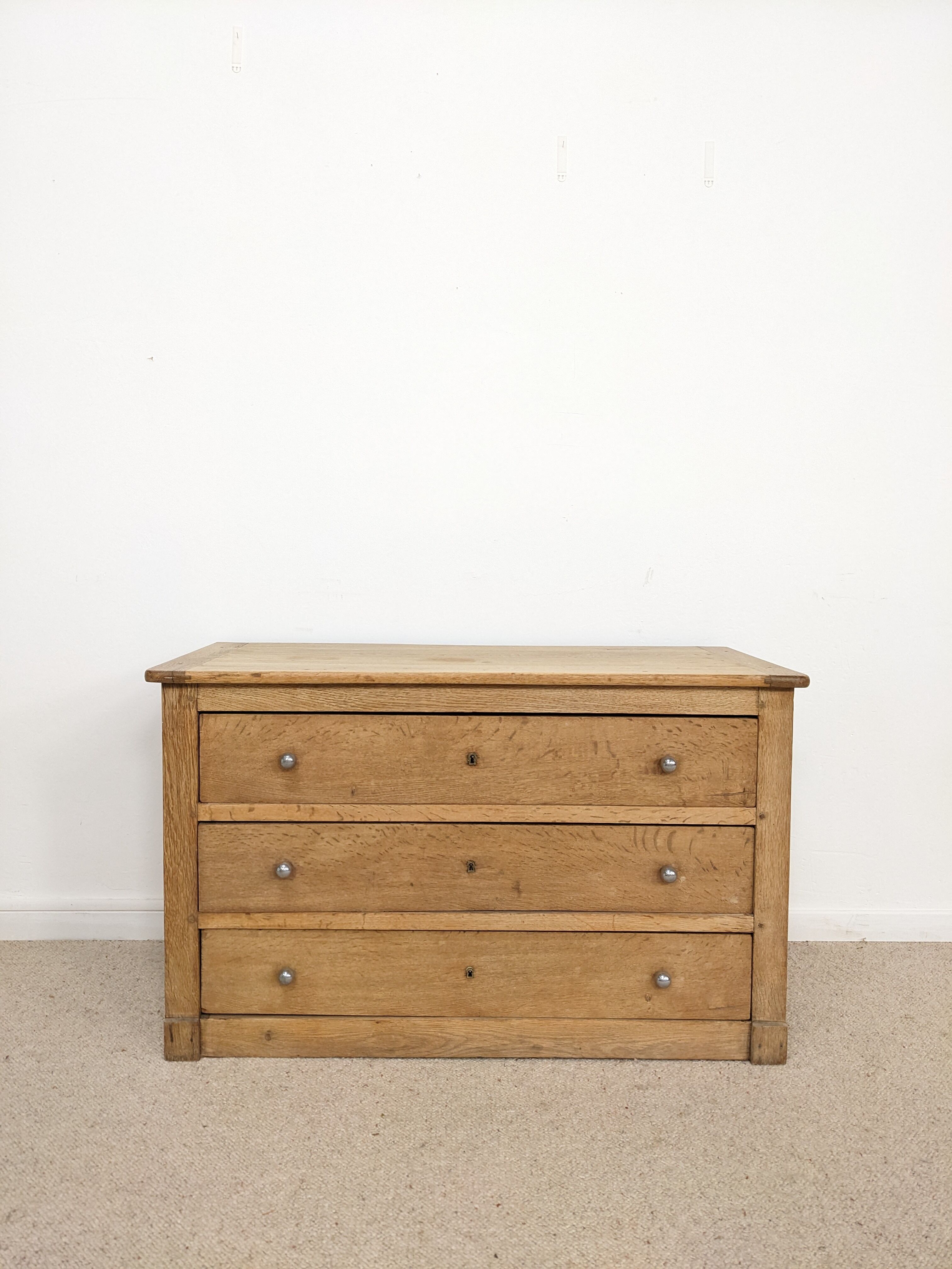 Dresser campaign - 565