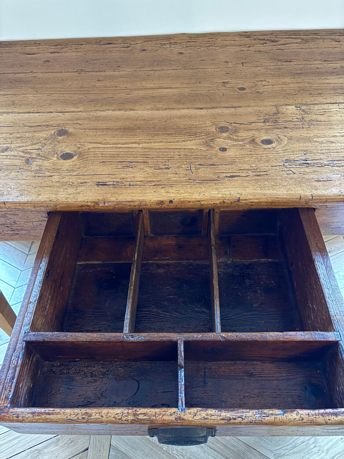 Old farmhouse table in solid oak with a drawer.