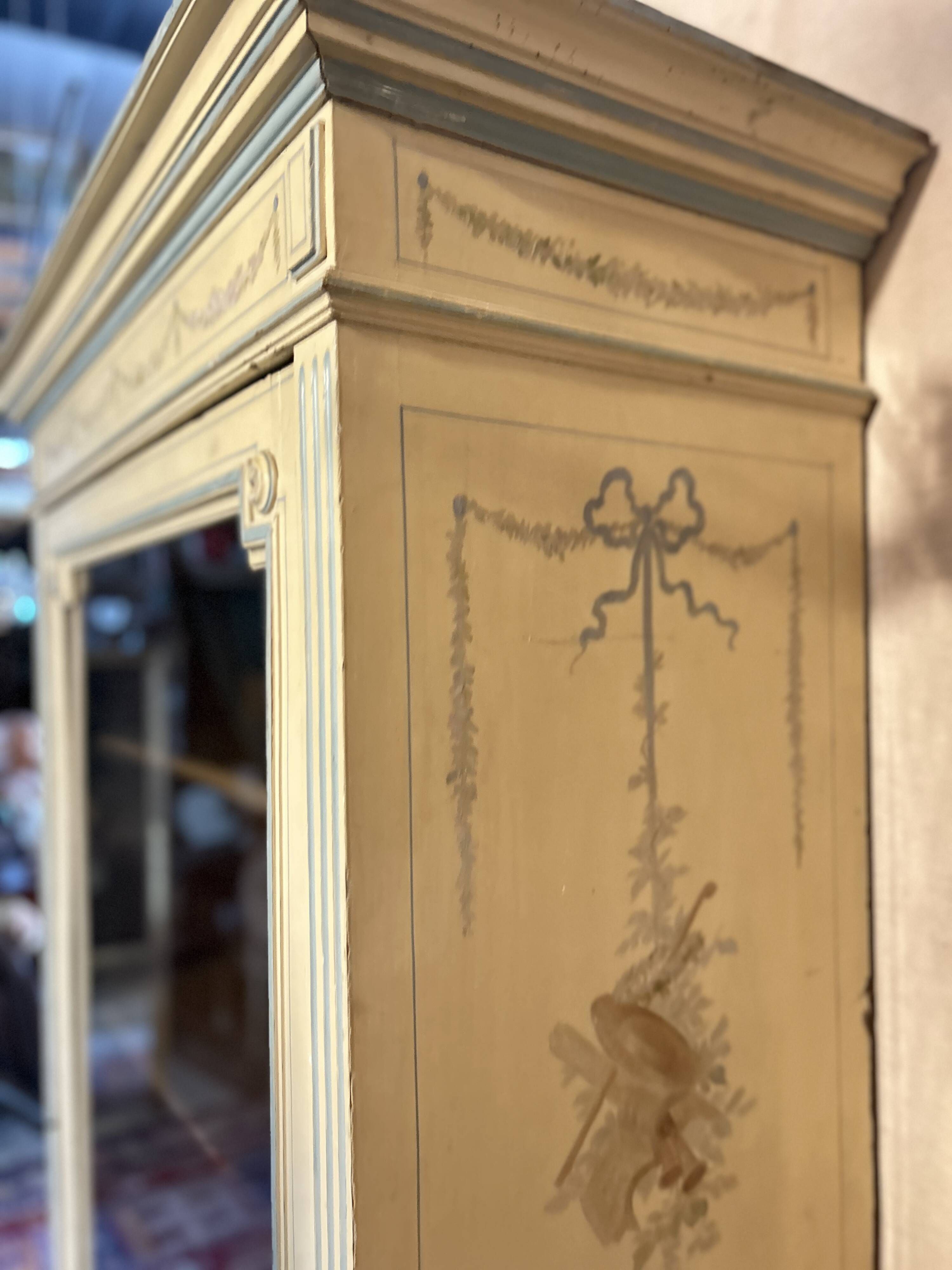 Armoire peinte Style Louis XVI-Directoire , 1 porte vitrée
