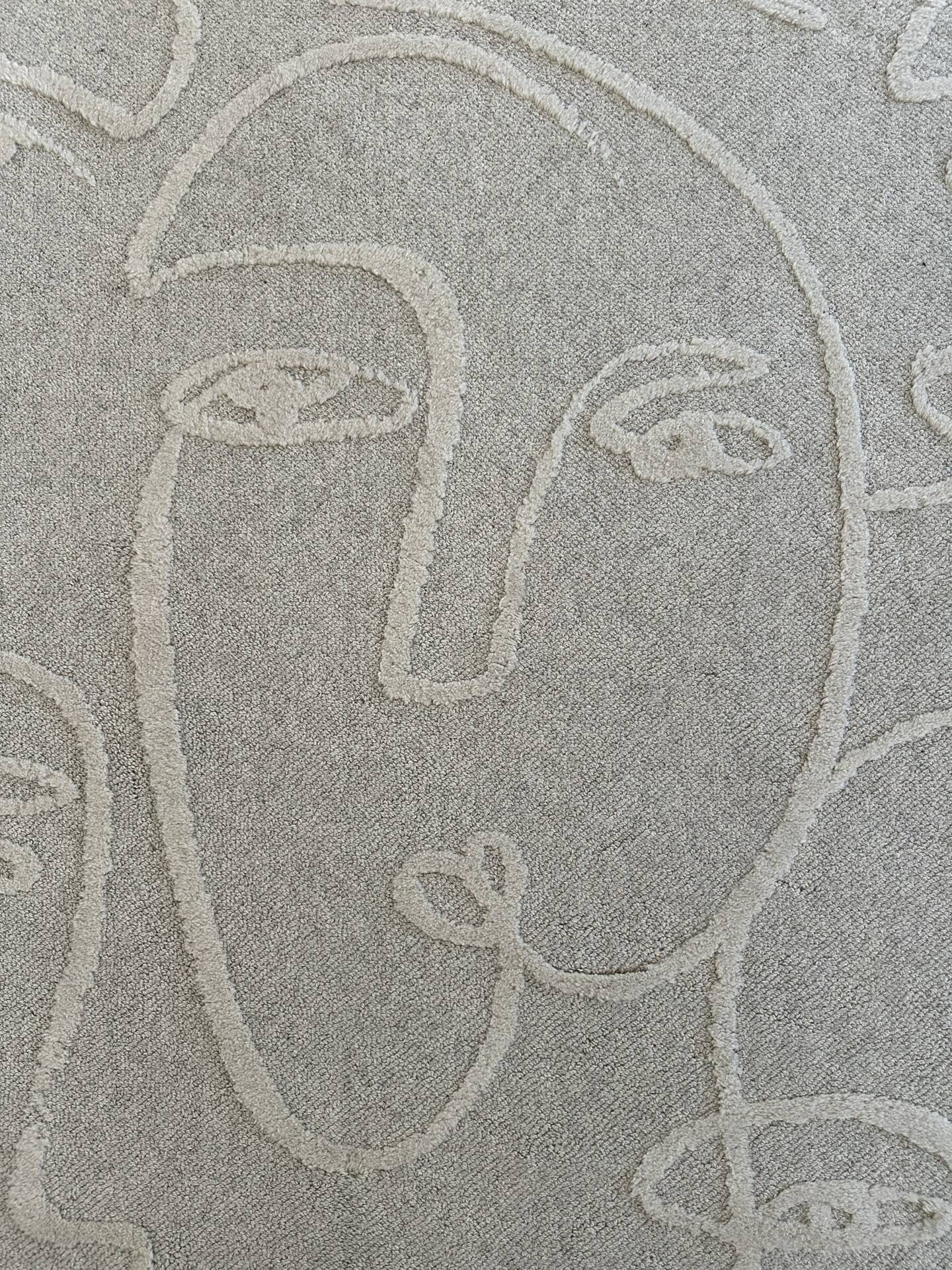 Contemporary Faces beige rug by Ligne Pure – 160 × 240 cm – New