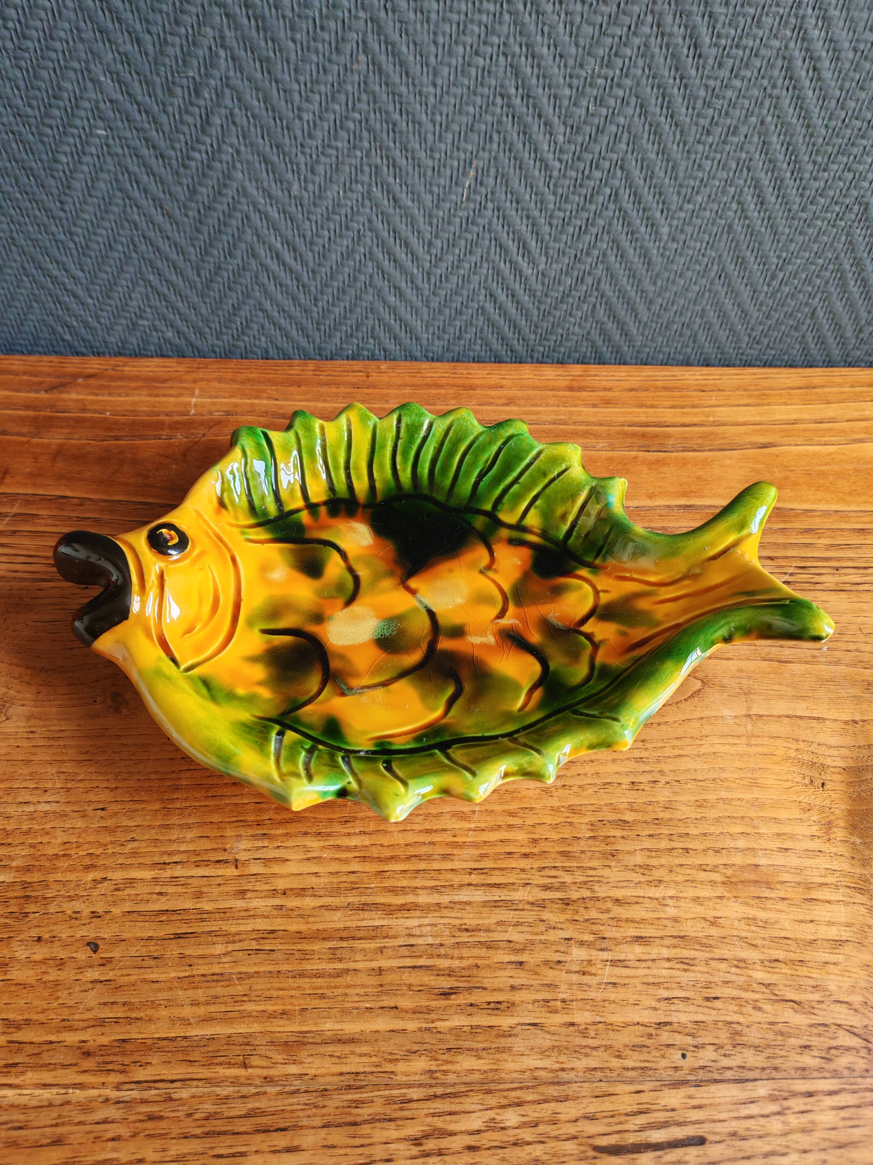 Vintage Fish Plate in Barbotine – Yellow Fish Serving Dish