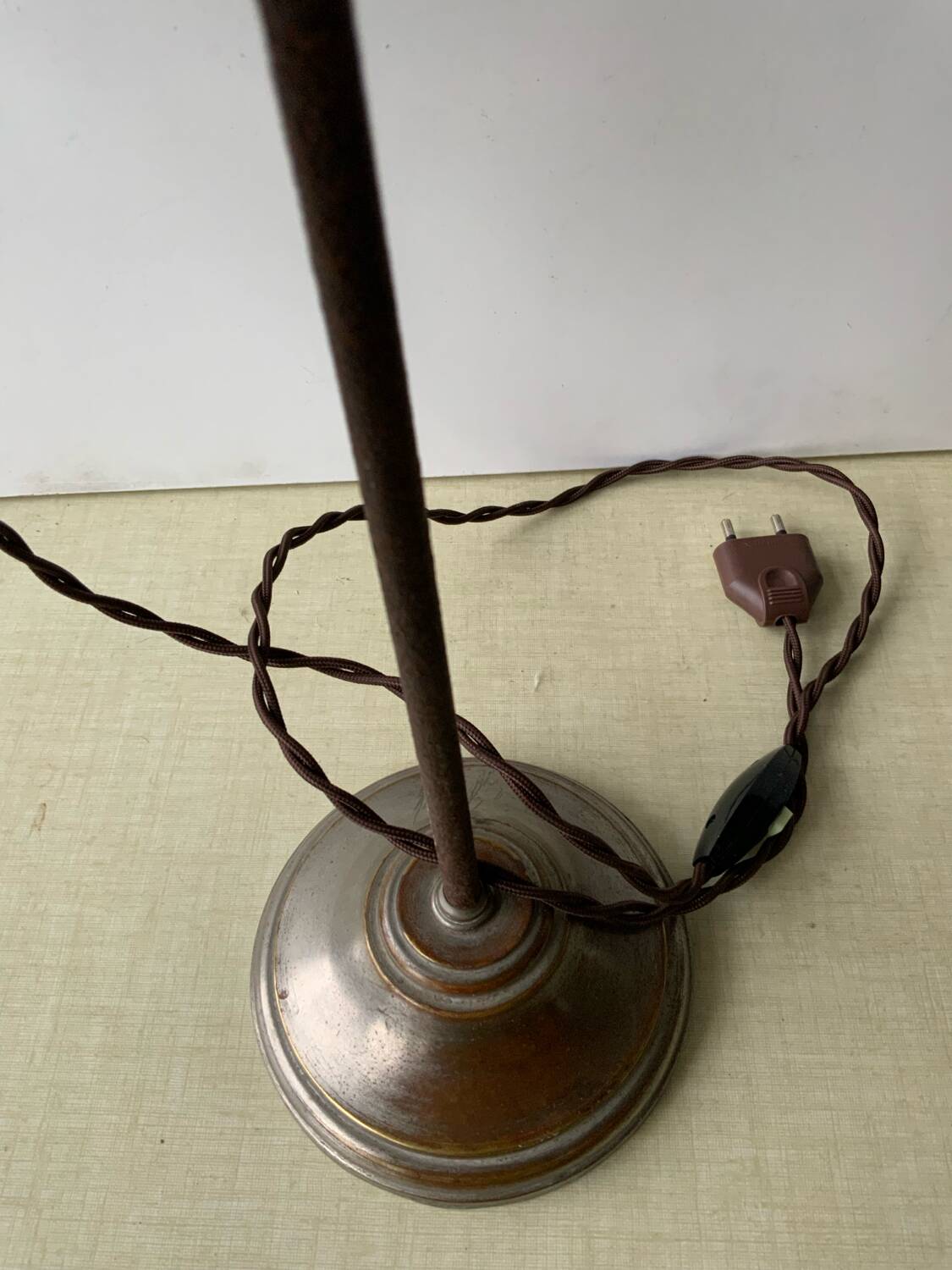 Desk lamp
