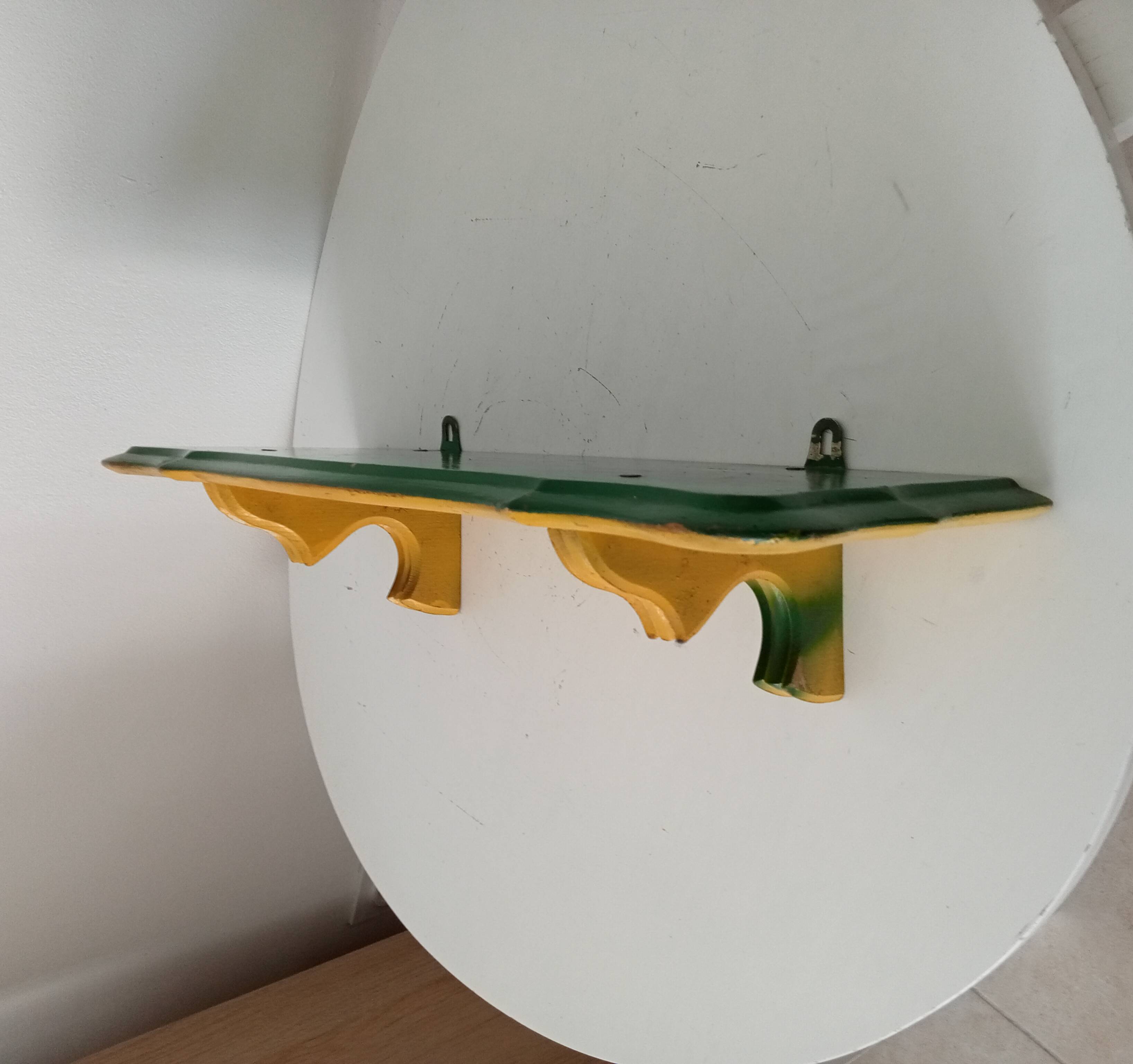 Antique wall shelf in Provençal style