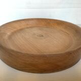 Empty round pocket made of thick wood