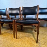 Ensemble de 8 chaises de salle à manger rétro milieu du siècle par Johannes Andersen pour Uldu