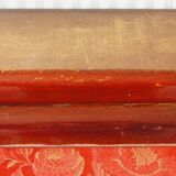 Medicine cabinet in red lacquered wood “Blood of beef”, Circa 1930