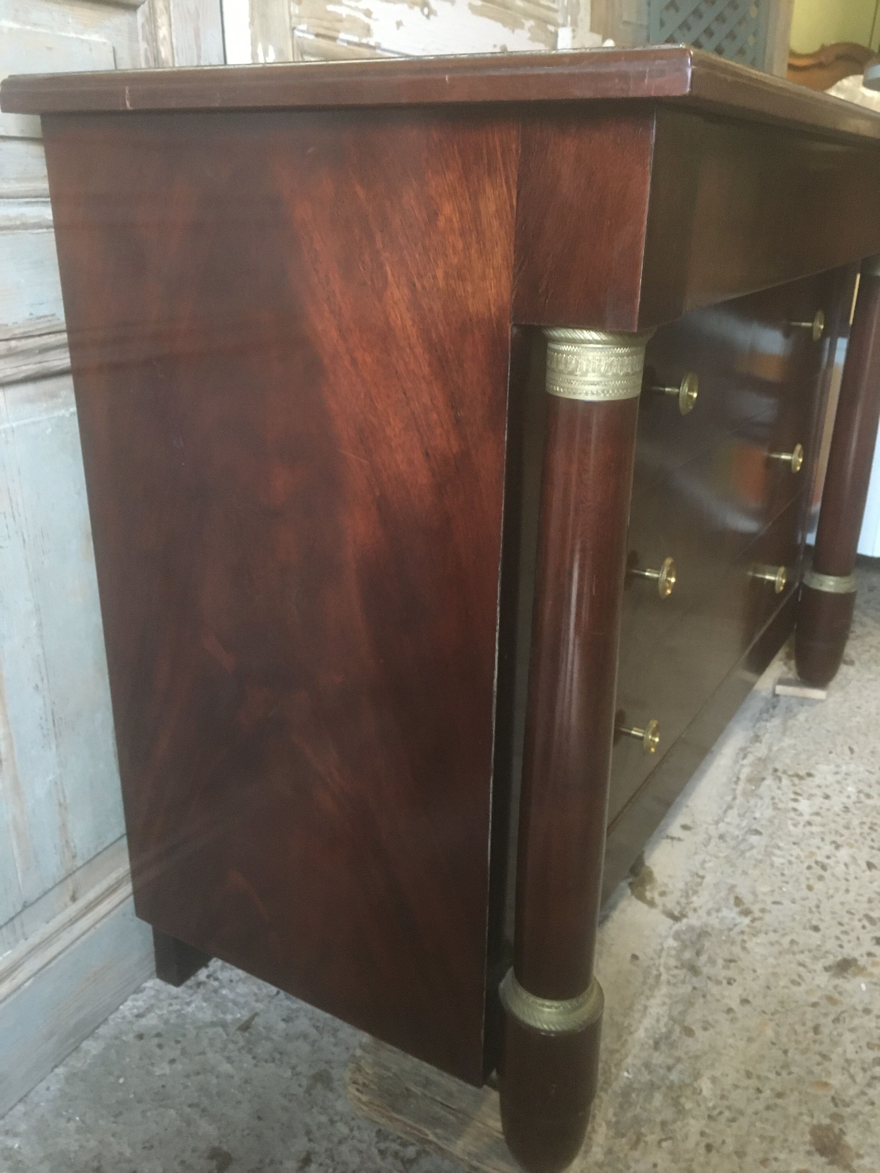 Commode style empire en palissandre