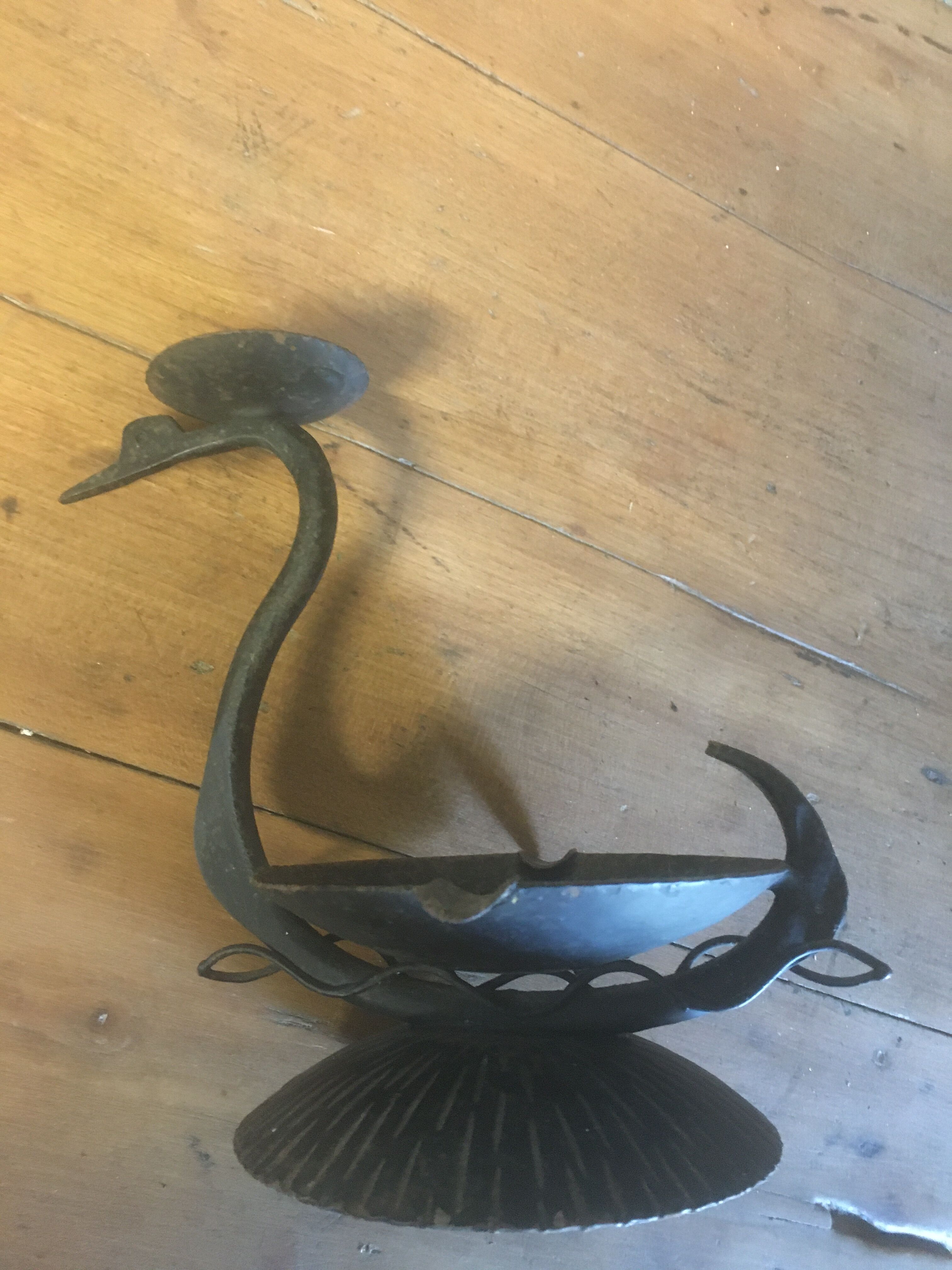 Cendrier en métal (et porte bougie)
