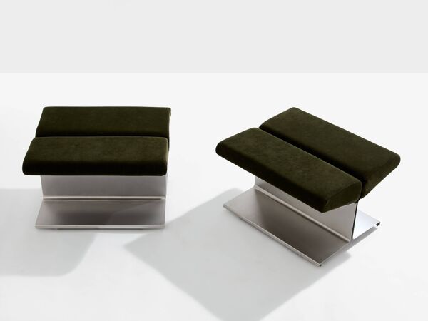 Paire d’ottomans de Paul Geoffroy acier brossé et alcantara 1975