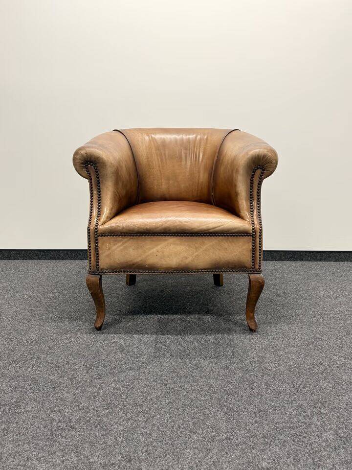 Classic Club Chair in Vintage Sheepskin Leather