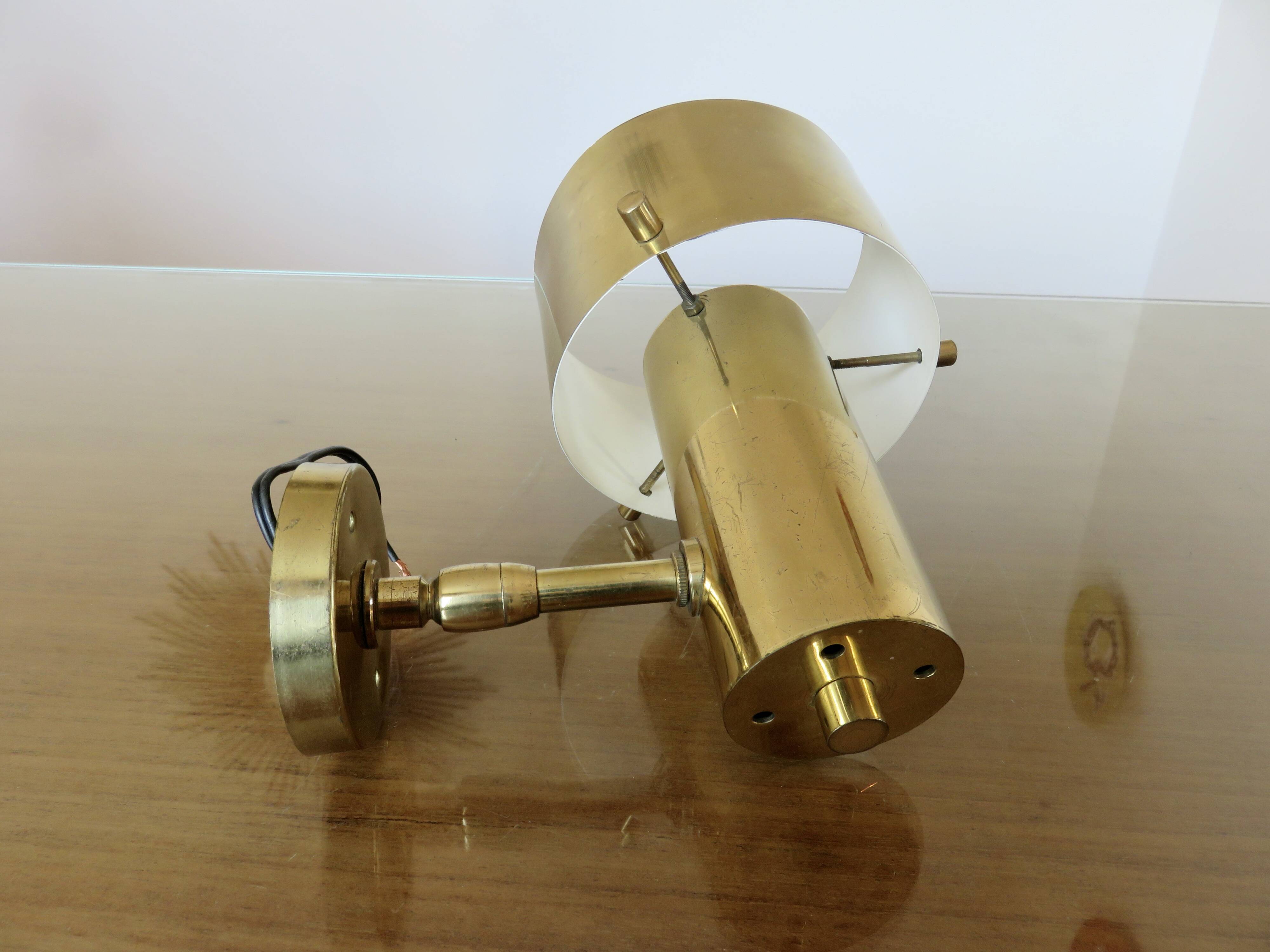 Jo Hammerborg wall lamp in brass, Denmark, 1970s.