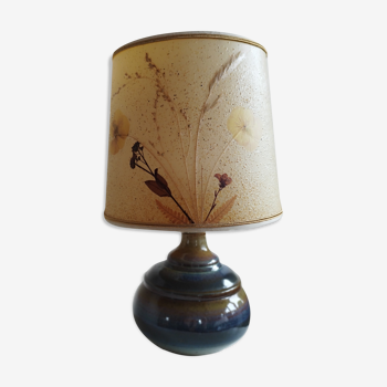 Sandstone lamp and dried flowers