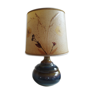 Sandstone lamp and dried flowers