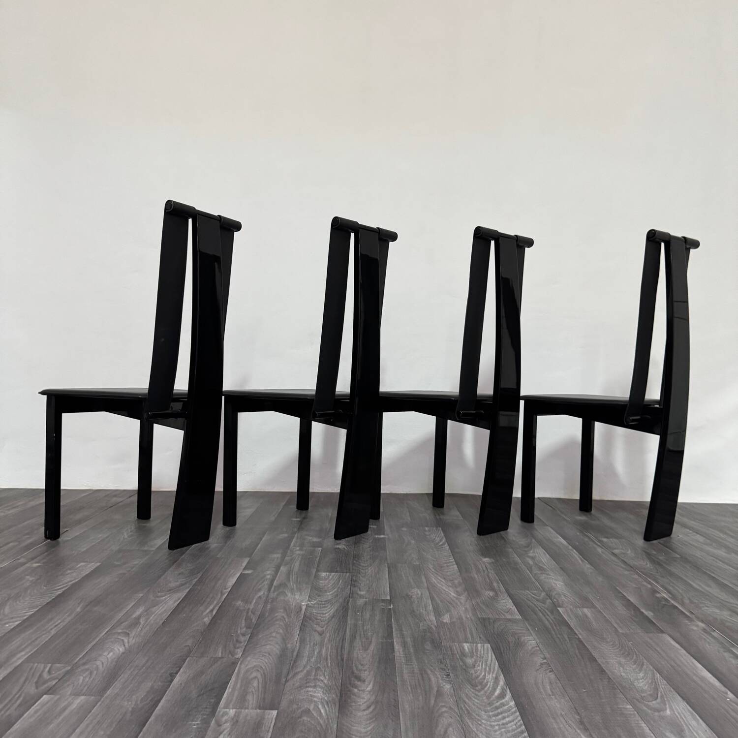 Set 4 Sedie Da Pranzo Postmoderne Design Anni ‘80 Modernariato