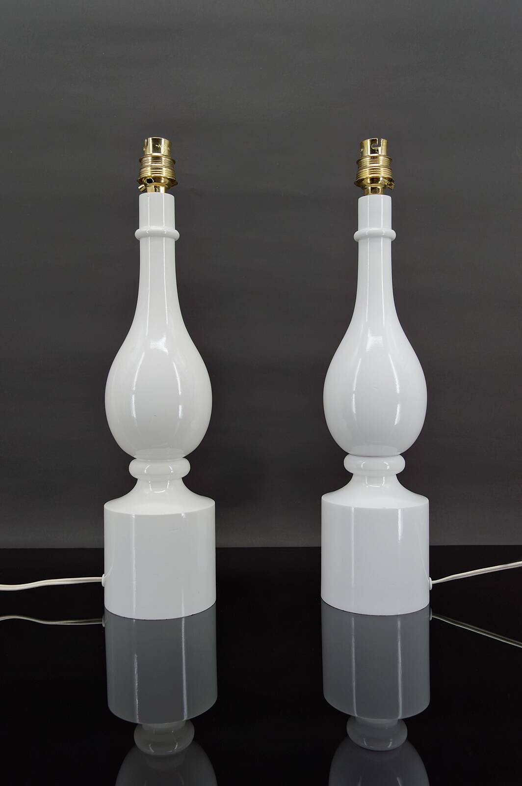 Pair of white lamps by Philippe Capelle, France, Circa 1970