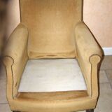 Armchair in solid wood and velvet fabrics