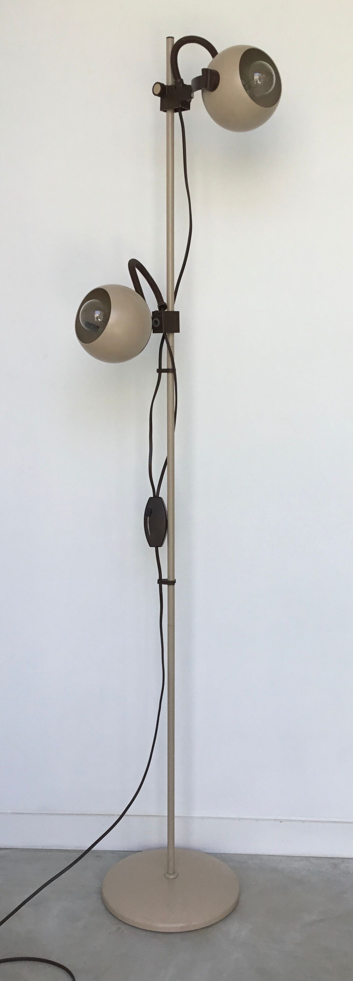 Eyeball floor lamp with 2 adjustable lights - German design 1970