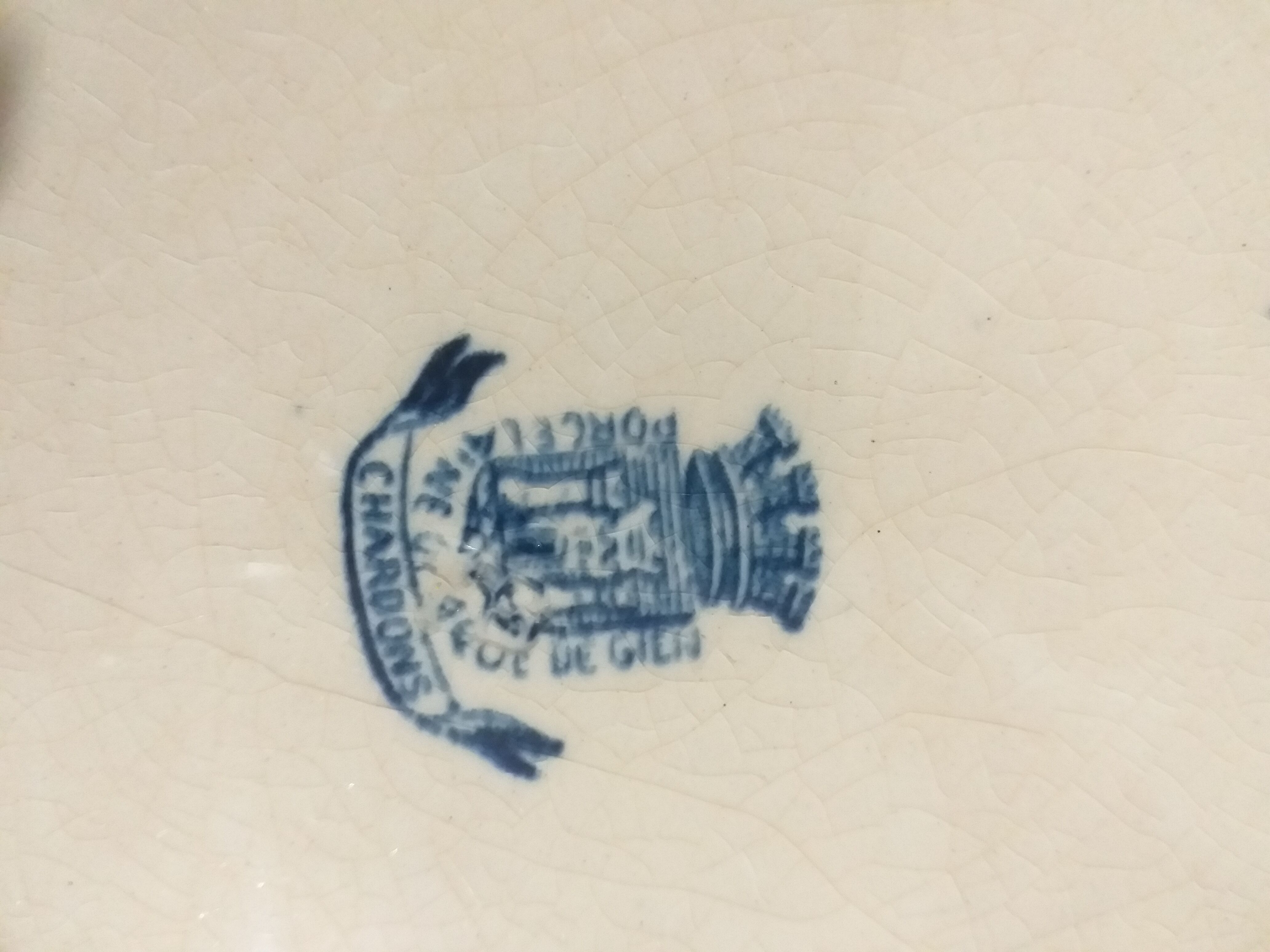 Flat plate in Gien porcelain model Chardons