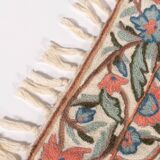 Tapisserie vintage brodée à la main