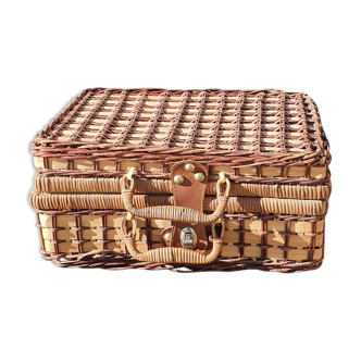 Picnic basket