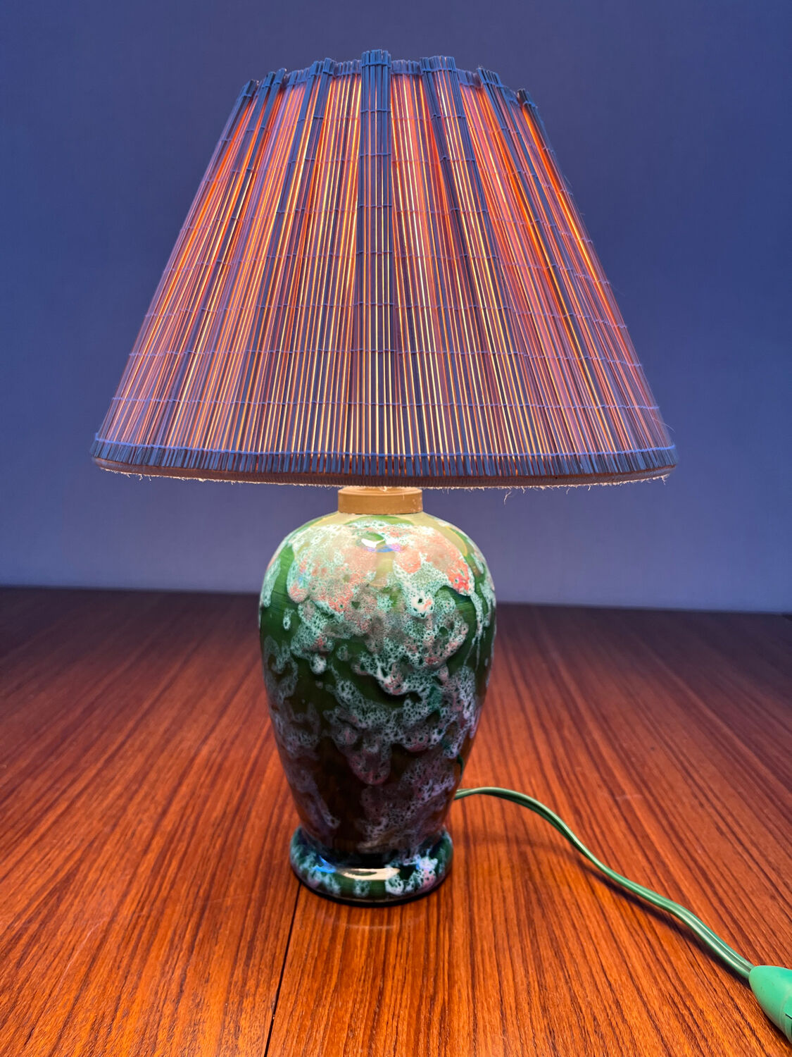 Ceramic table lamp