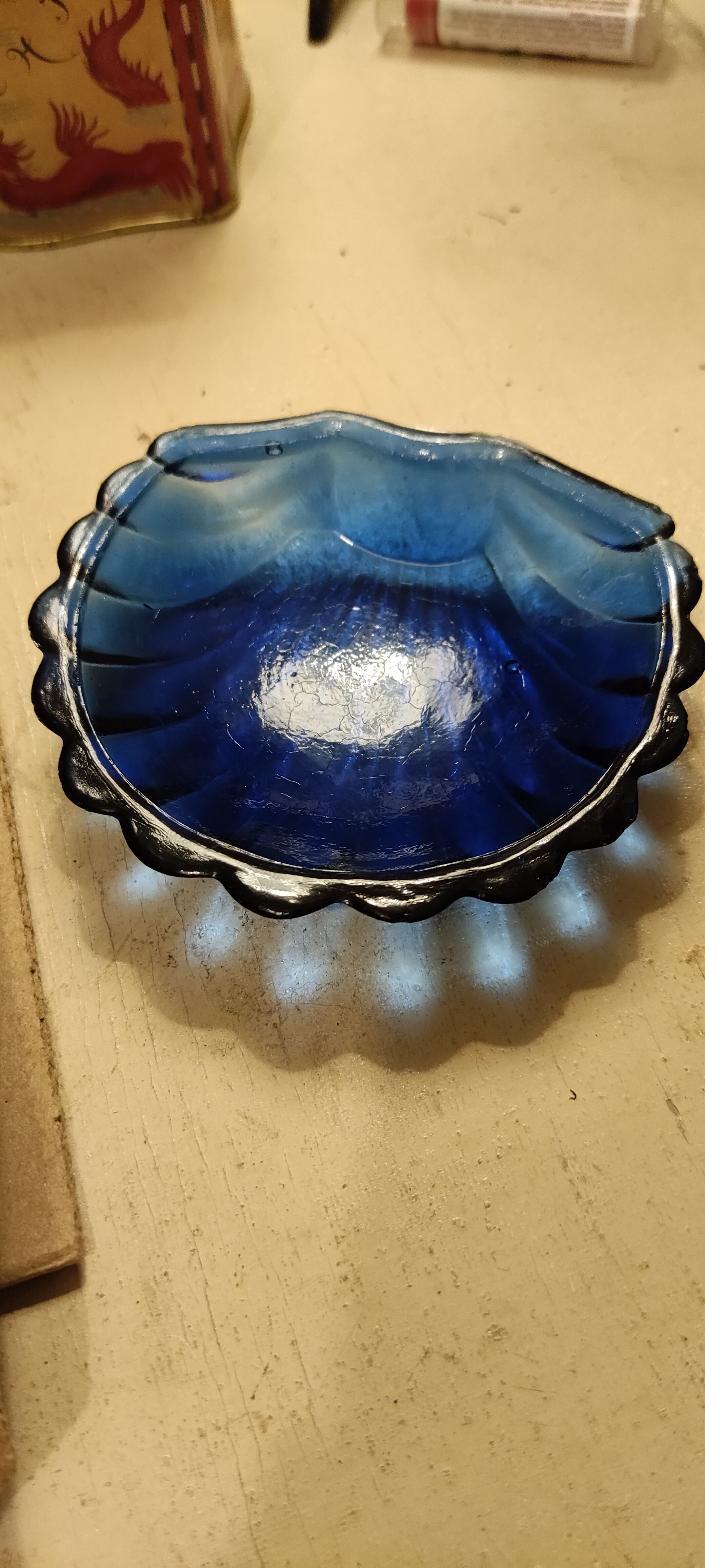 Vintage silver metal butter in shell shape