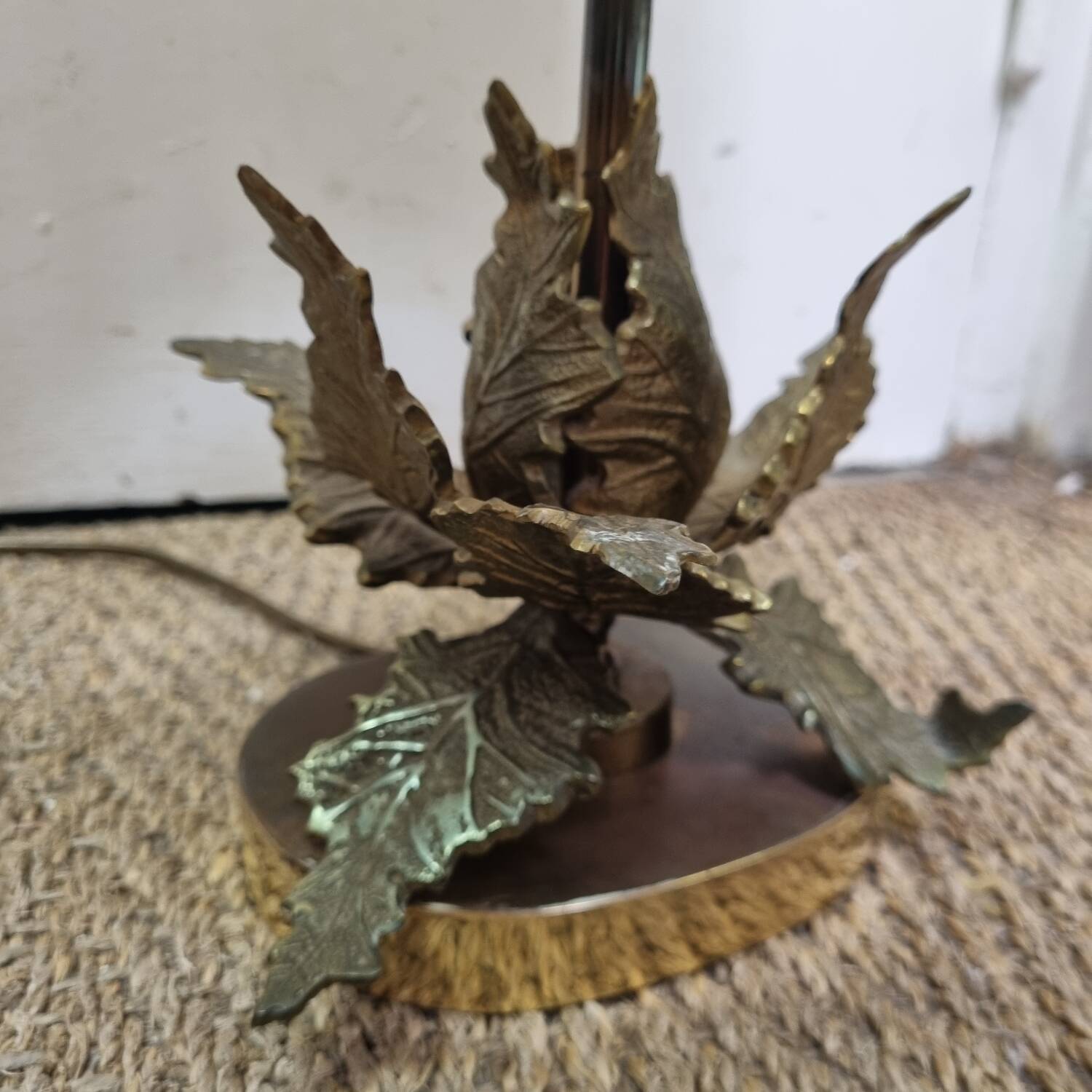 table lamp, bronze foliage Circa 1960