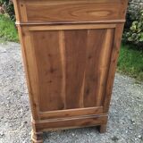 Old low sideboard in solid cherry wood from the 1900s.
