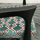 Floating wow red edition chair