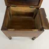 Wooden entrance trunk stool