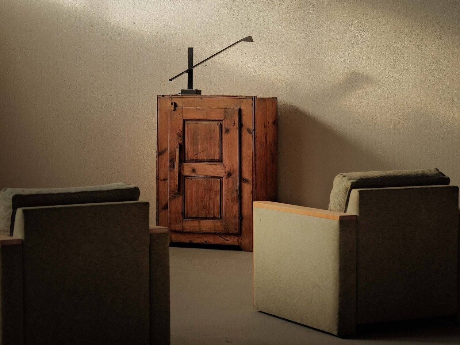 Alpine furniture in solid larch – Folk art – Savoy, 19th century